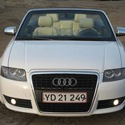 Audi A4 2.4 V6 Cabby