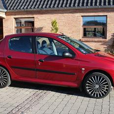 Peugeot 206 1.9d (SOLGT)