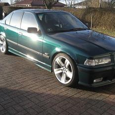 BMW E36  328i