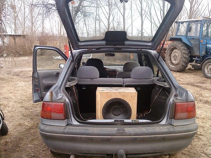 Ford Escort  solgt billede 2