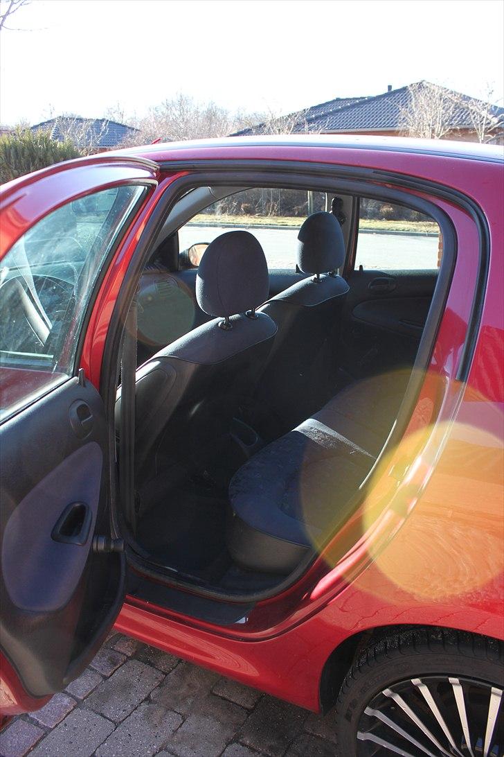 Peugeot 206 1.9d (SOLGT) billede 7
