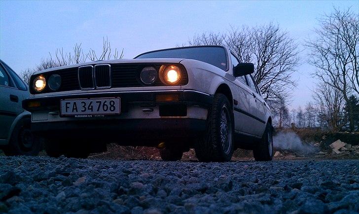 BMW E30 320i billede 7