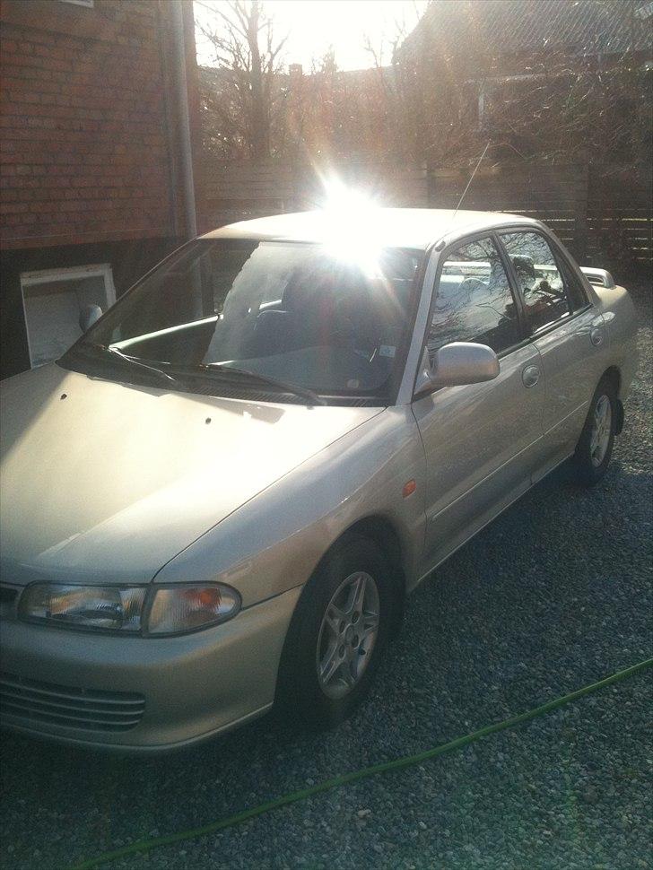 Mitsubishi Lancer GLXi *DØD* billede 12