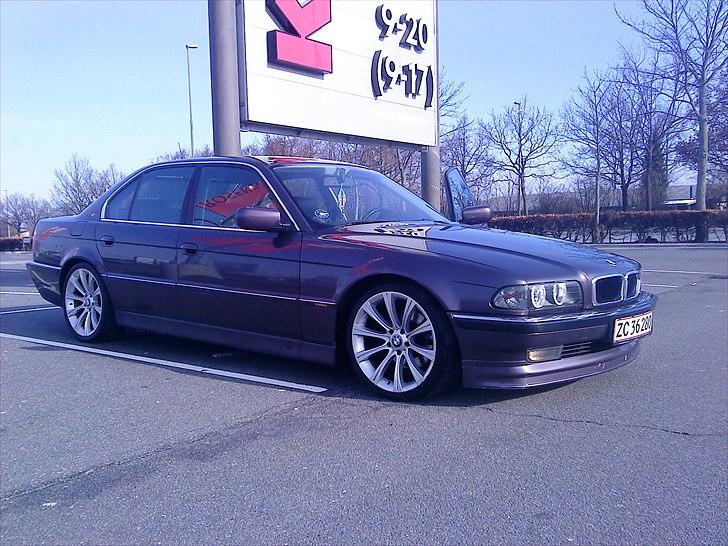 BMW 730I SOLGT billede 1