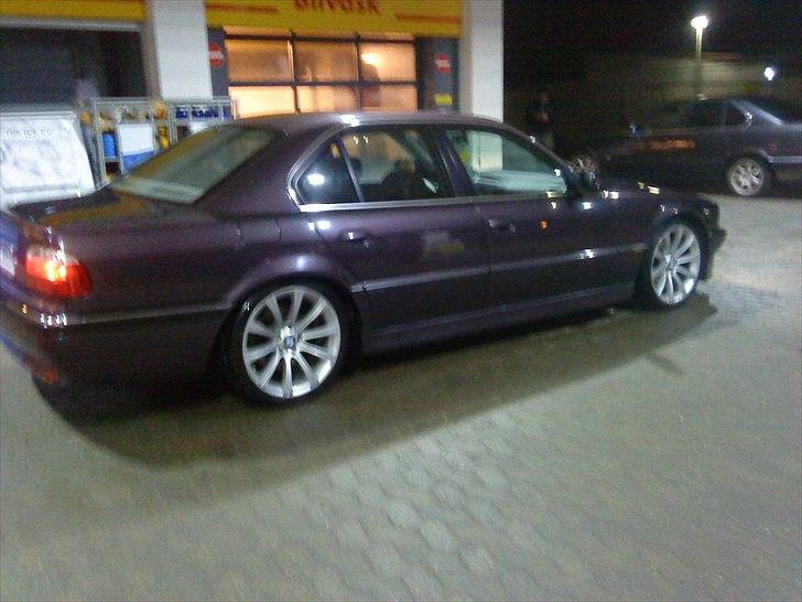 BMW 730I SOLGT billede 2