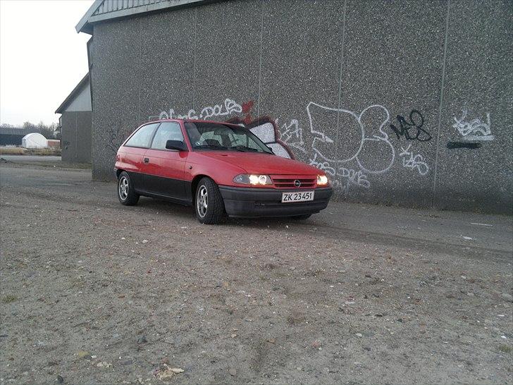 Opel astra 1.6i slogt til æ hugger billede 11