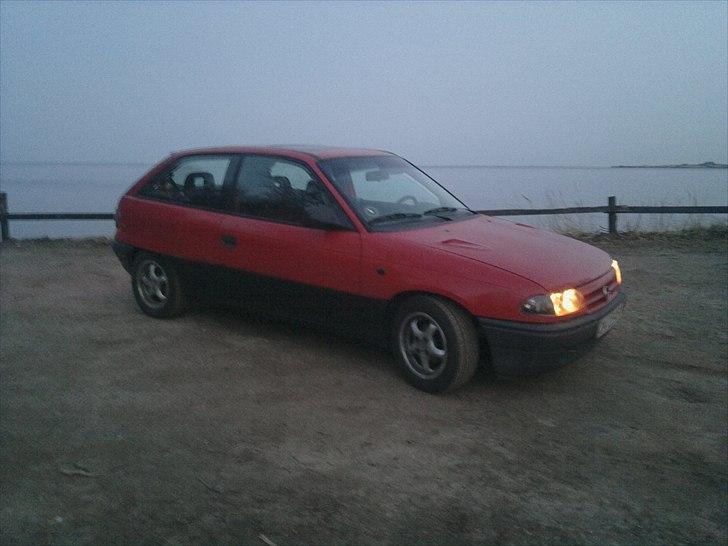 Opel astra 1.6i slogt til æ hugger billede 14