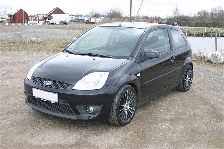 Ford Fiesta - Solgt - billede 2