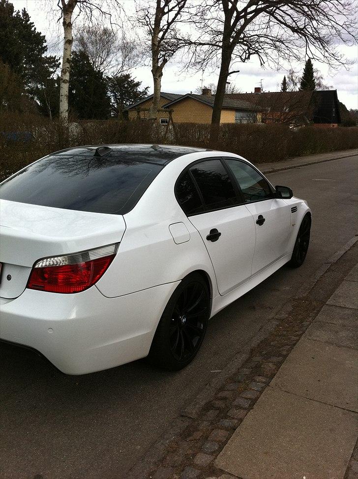 BMW 530d (SOLGT) billede 6