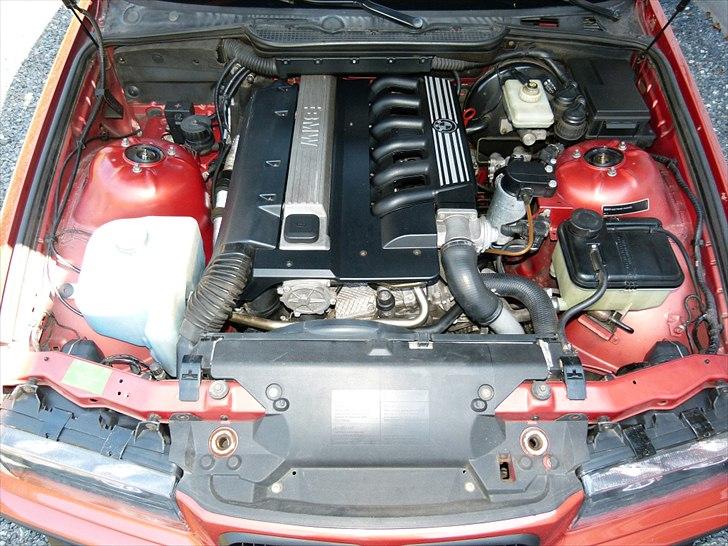 BMW E36 Touring 325tds ///M - Et lille kig til det 6-cylindrede hjerte... billede 20