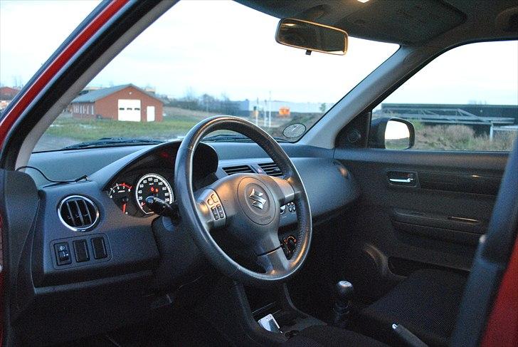 Suzuki Swift 1,3 billede 17