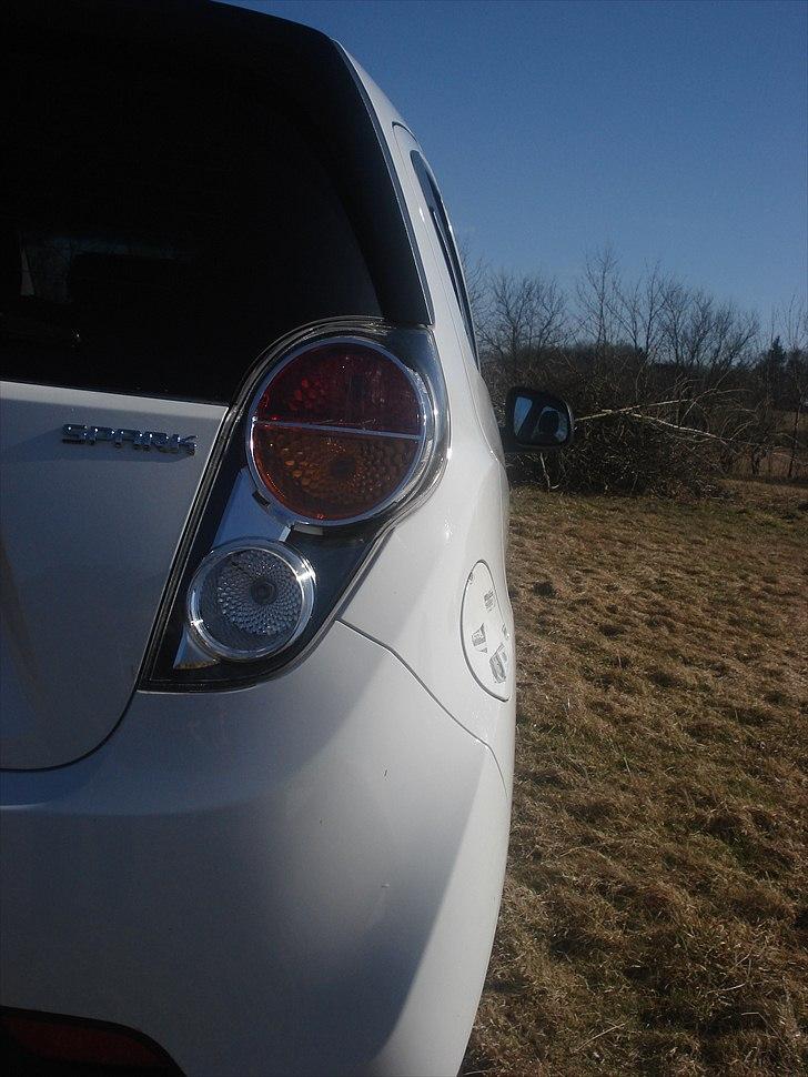 Chevrolet Spark Life+ - A sådan en lille bil og være sys jeg den har nogen fede linjer, istedet for bare være rund i kanterne ;) billede 8