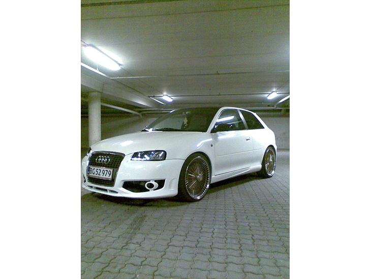 {{currentPhoto.altText}} billede {{currentPhoto.number}}