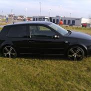 VW Golf 4