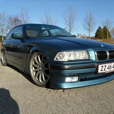 BMW 320i coupe. SOLGT