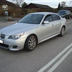 BMW 520i
