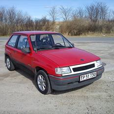 Opel Corsa 1.2i Swing SIDEPIPE