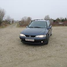 Opel Vectra station car