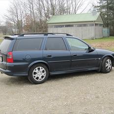 Opel Vectra station car