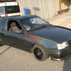 Opel Kadett E sælges