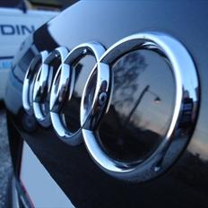 Audi A4 B6 limo **SOLGT **