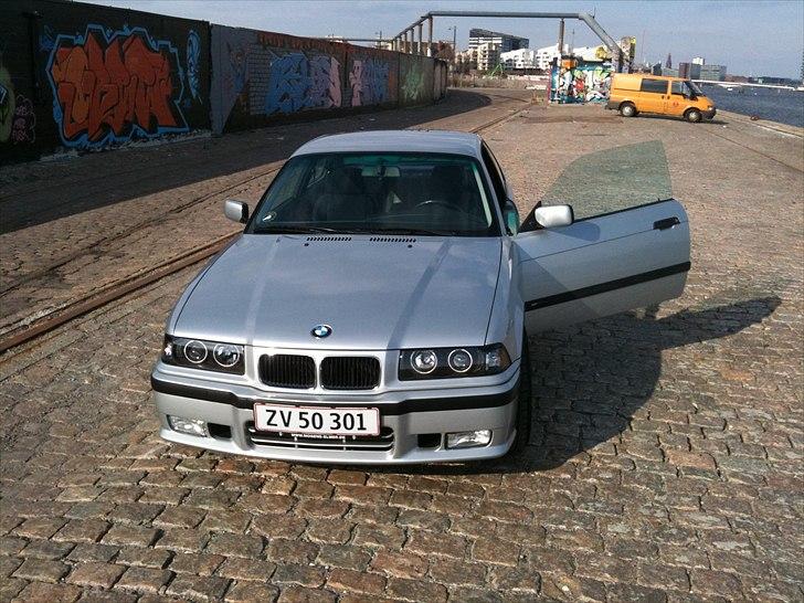 BMW e36 318 iS M-technic Solgt billede 4
