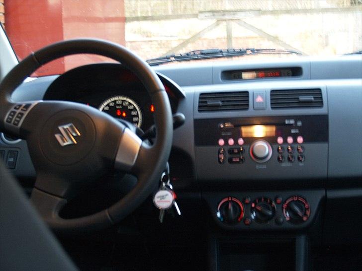 Suzuki swift *SOLGT* billede 13