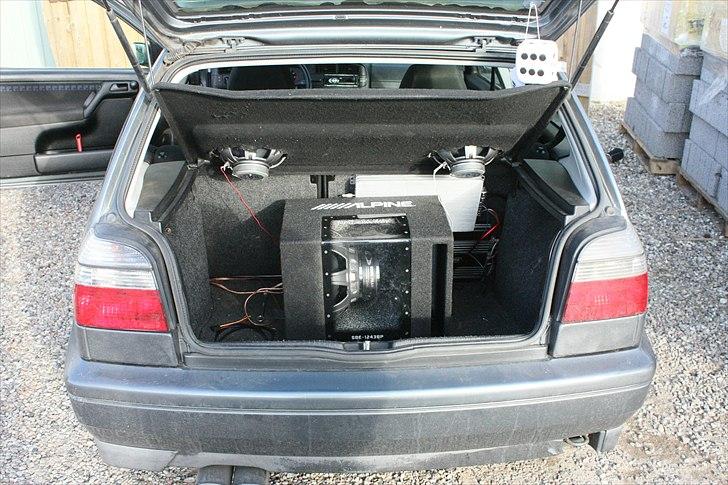 VW Golf 3 1.8 solgt billede 6