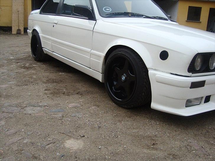 BMW 320 e30 billede 3