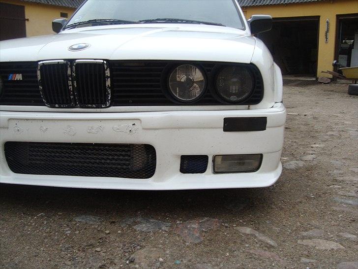 BMW 320 e30 billede 4