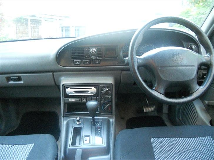 Toyota Lexcen / Holden Commodore *SOLGT* billede 4