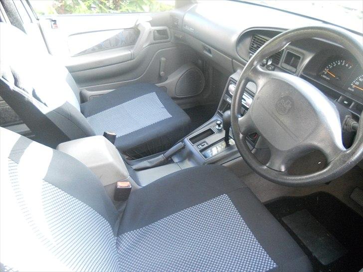 Toyota Lexcen / Holden Commodore *SOLGT* billede 7