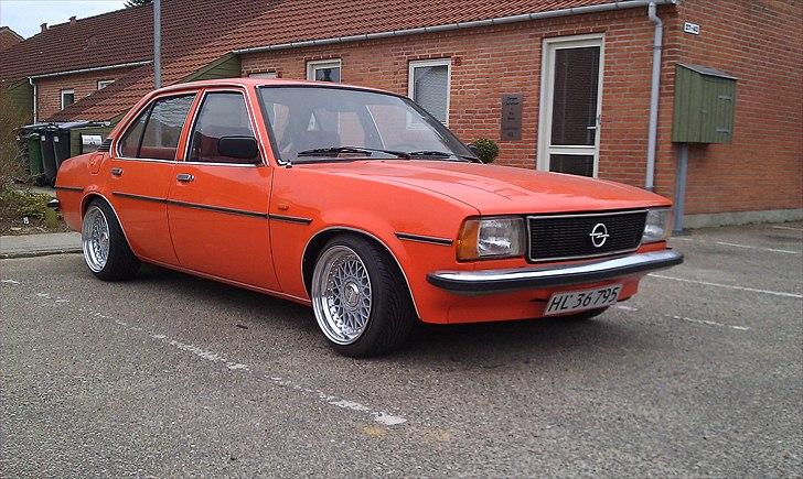 Opel Ascona b Berlina billede 10