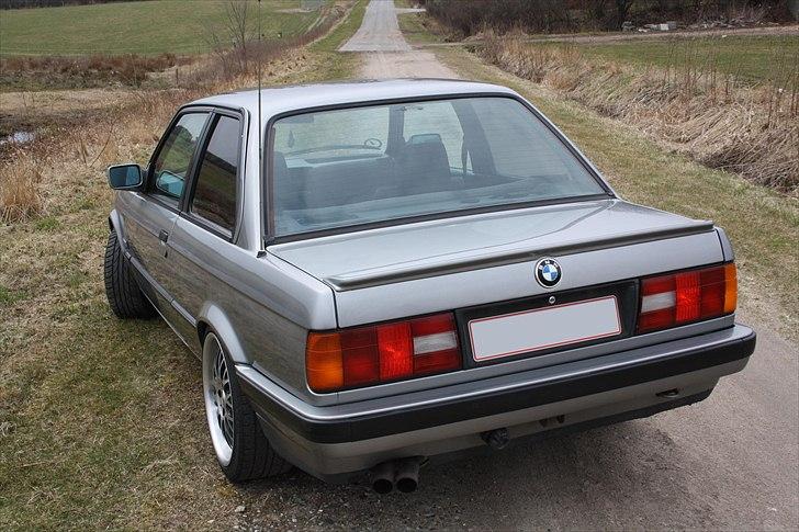 BMW E30 320i billede 10