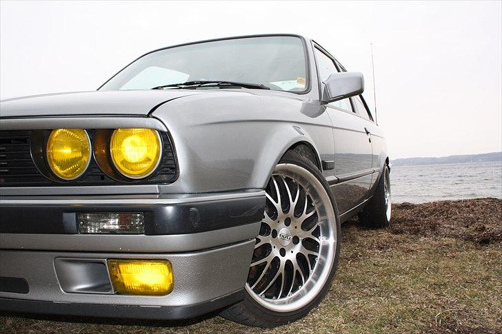 BMW E30 320i billede 15