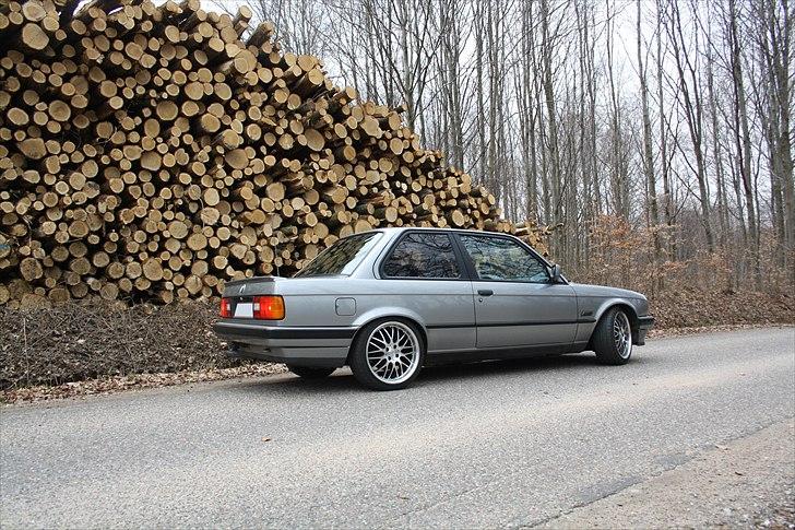 BMW E30 320i billede 17