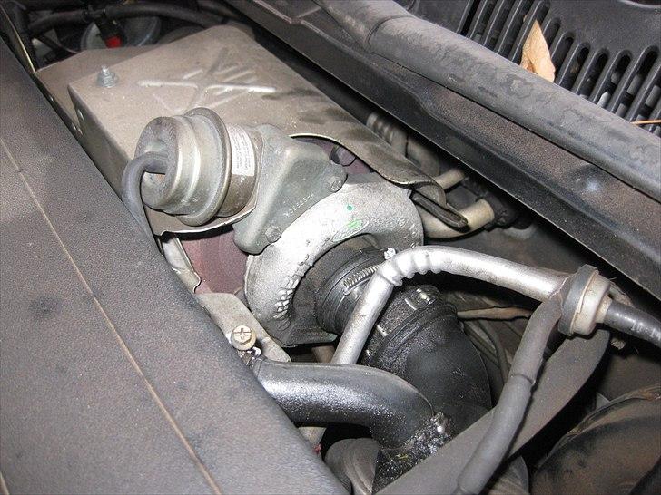 Ford Mondeo - lige et billed af turboen billede 15