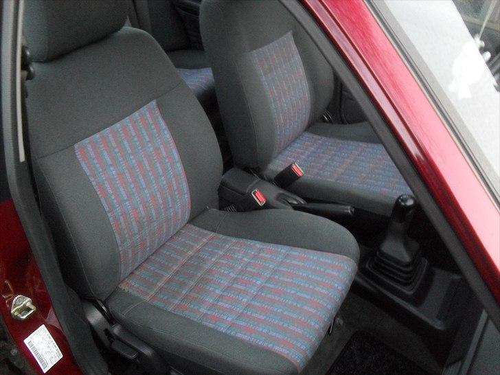 Mazda 323 Sedan billede 6