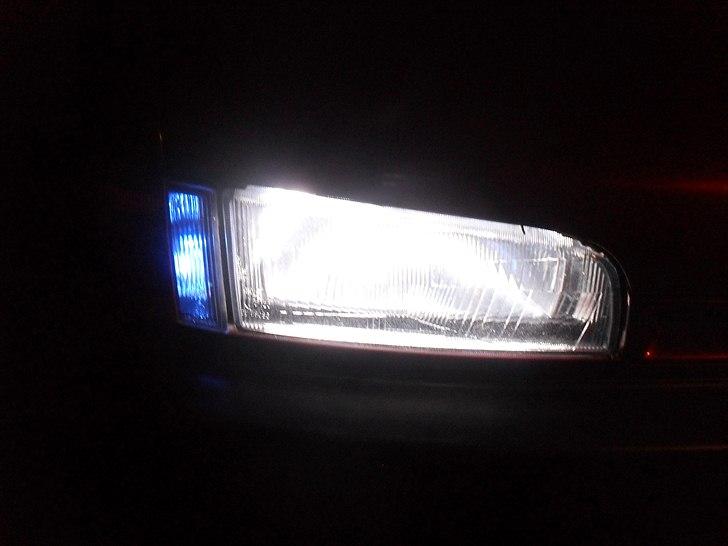 Mazda 323 Sedan billede 7