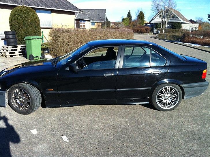 BMW 318i E36 billede 1