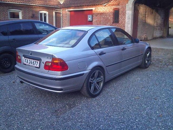 BMW E46 318 Nr.8 (SOLGT) billede 4