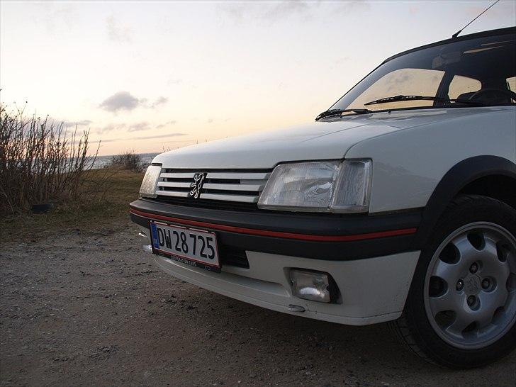 Peugeot 205 GTI billede 8