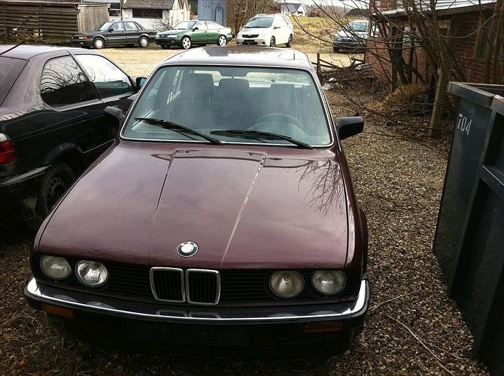 BMW E30 - 320i billede 3