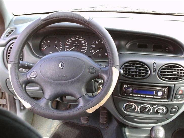 Renault Megane coupe SOLGT billede 11