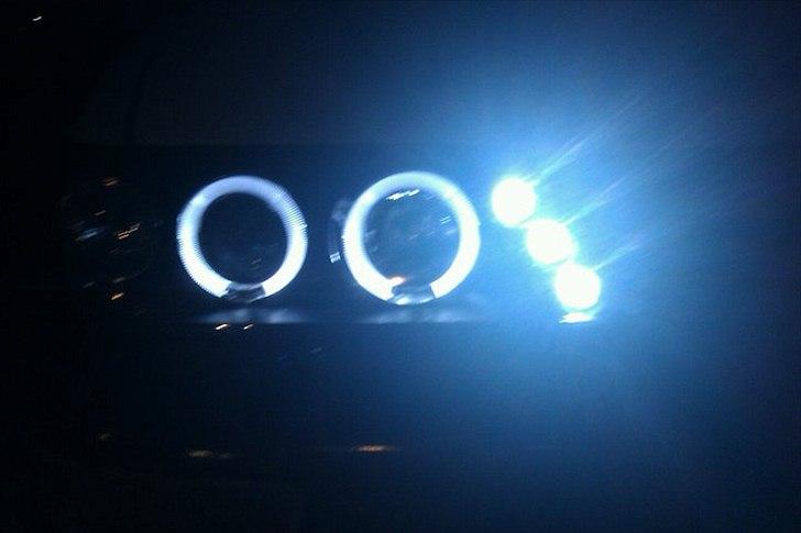 Toyota Corolla E10 1.3 Xli. (skrottet) billede 19