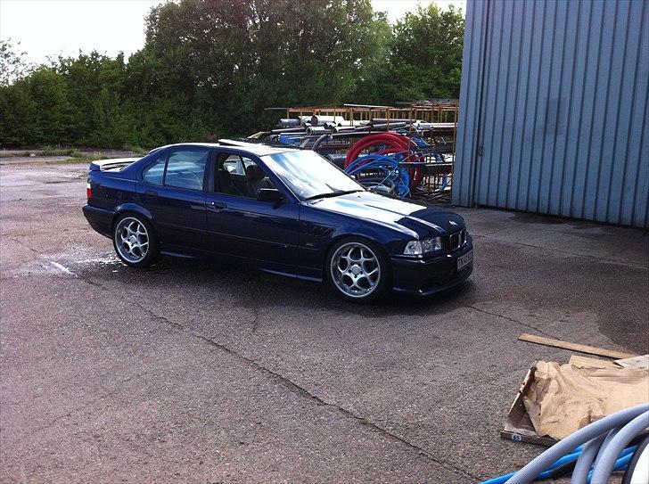 BMW E36 320I 24v **SOLGT** - NYT taget den 01.05.2011 billede 1