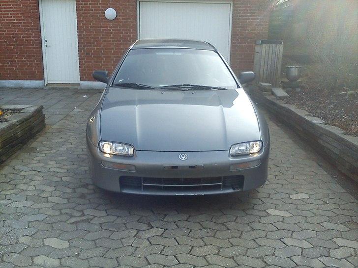 Mazda 323f ba billede 2