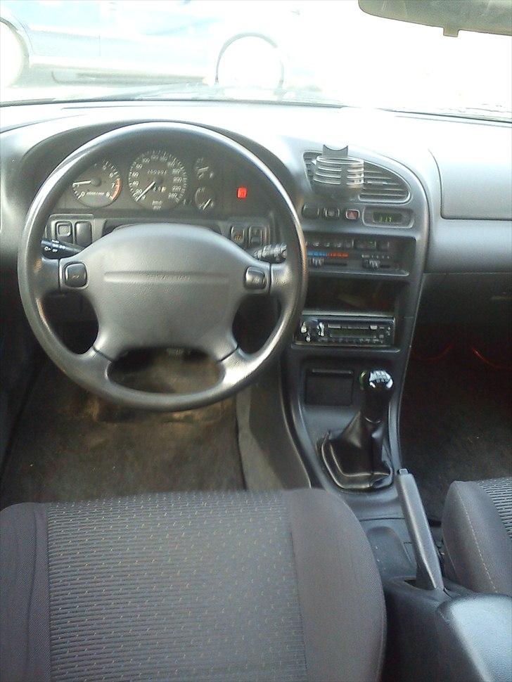 Mazda 323f ba billede 4