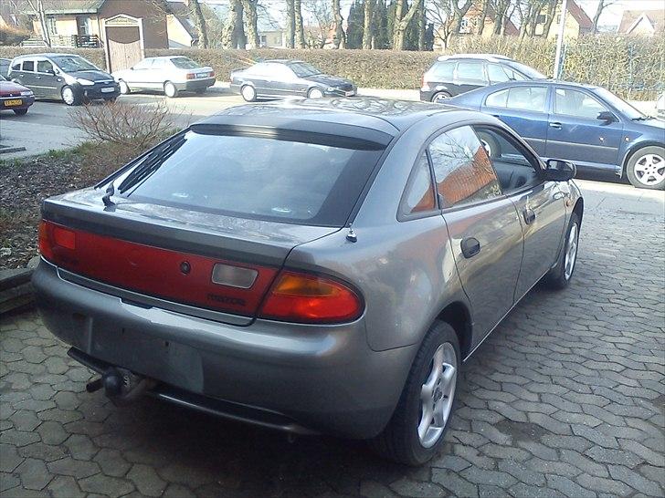 Mazda 323f ba billede 6