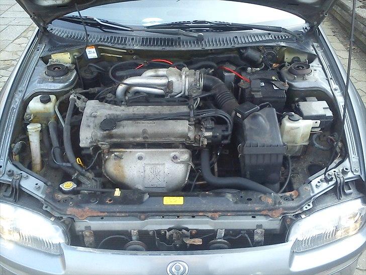 Mazda 323f ba billede 7